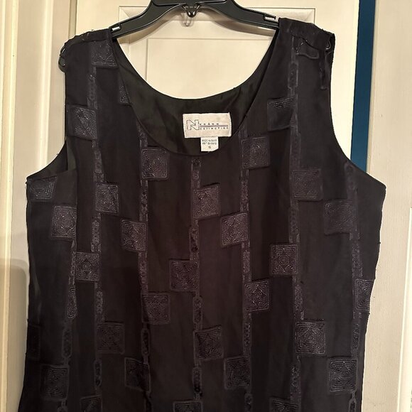 Nygård Collection Black Patterned Tee, Size 16, Great Condition!!! - Picture 1 of 4